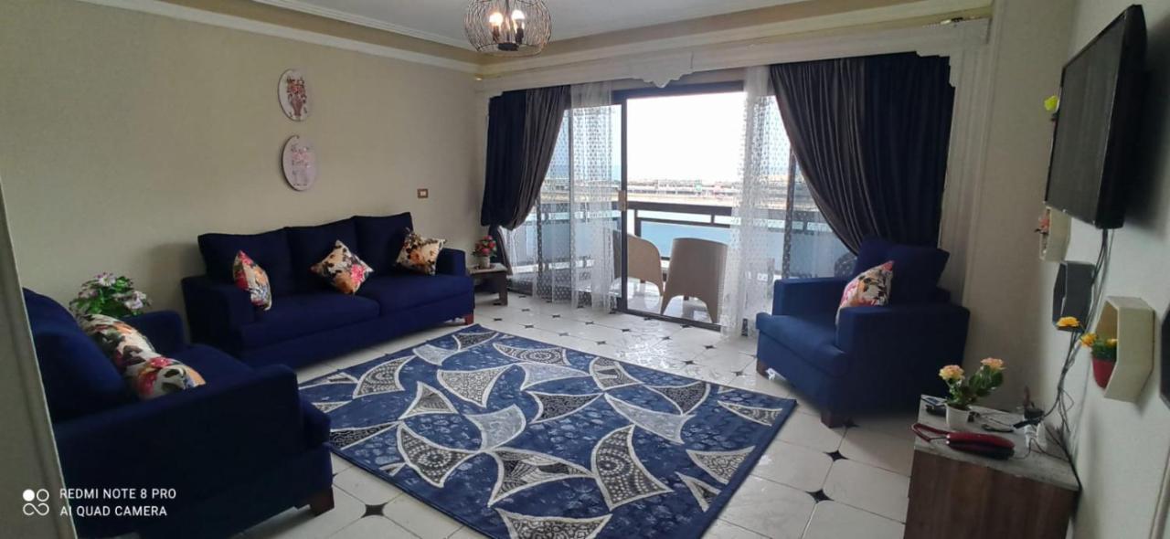 Apartment علي البحر مباشرة بجليم Alexandria
